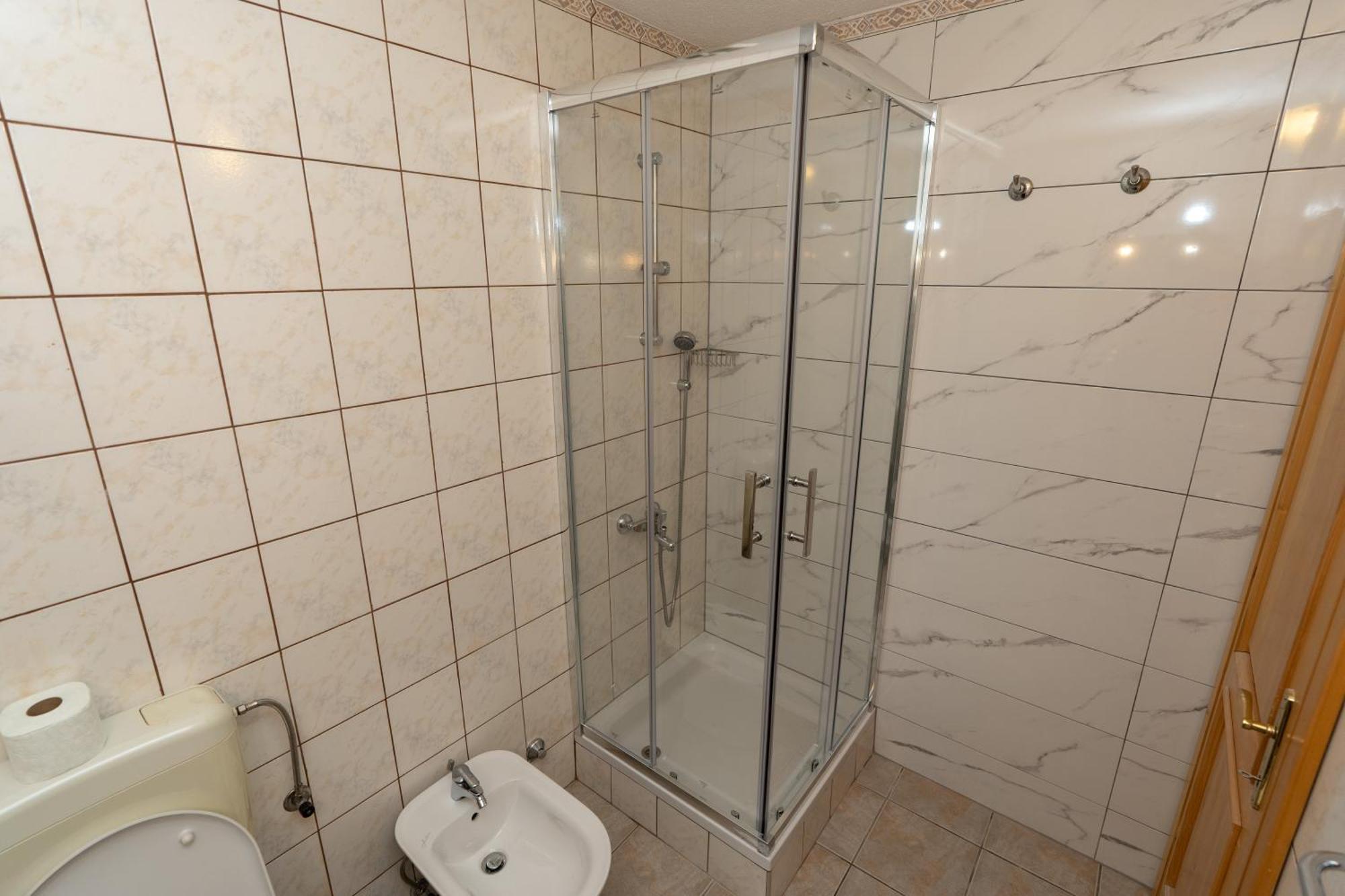 Apartman Miramare Otočac Exteriör bild