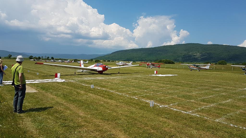 Apartman Miramare Otočac Exteriör bild