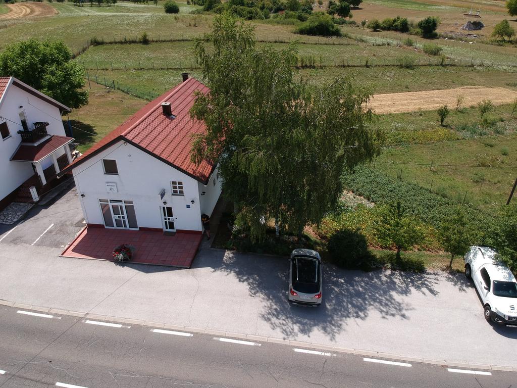 Apartman Miramare Otočac Exteriör bild