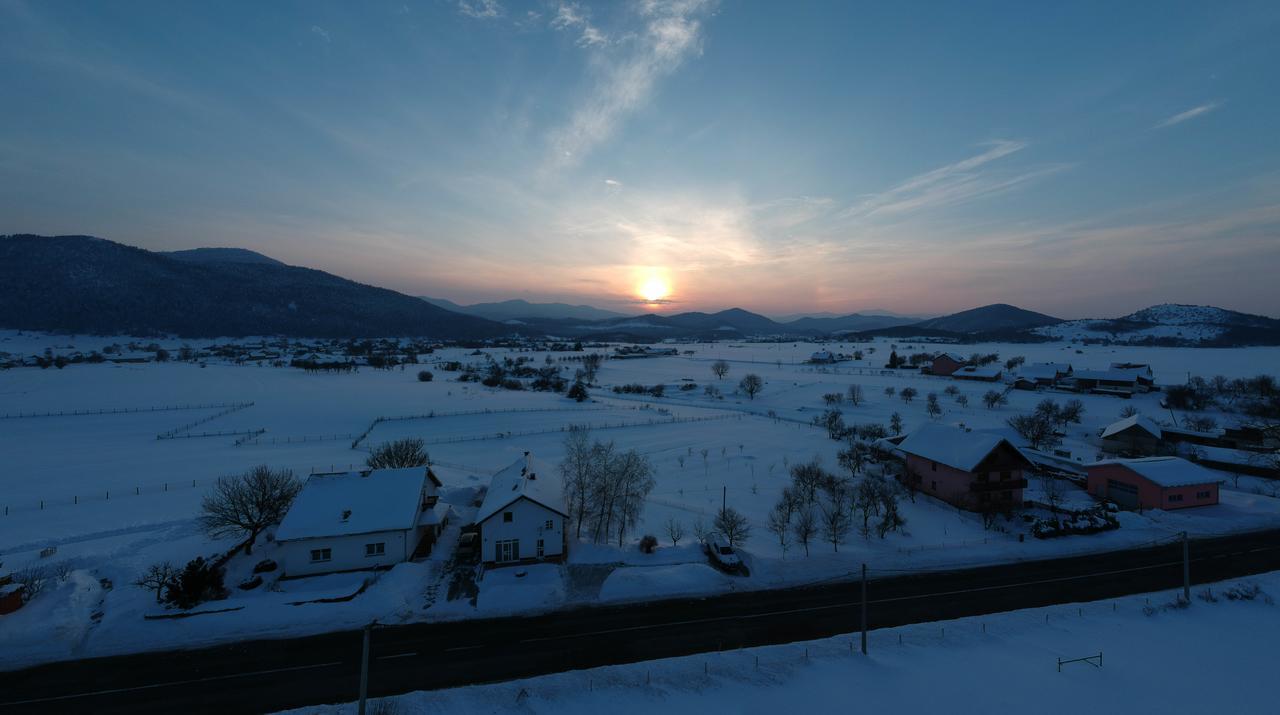Apartman Miramare Otočac Exteriör bild