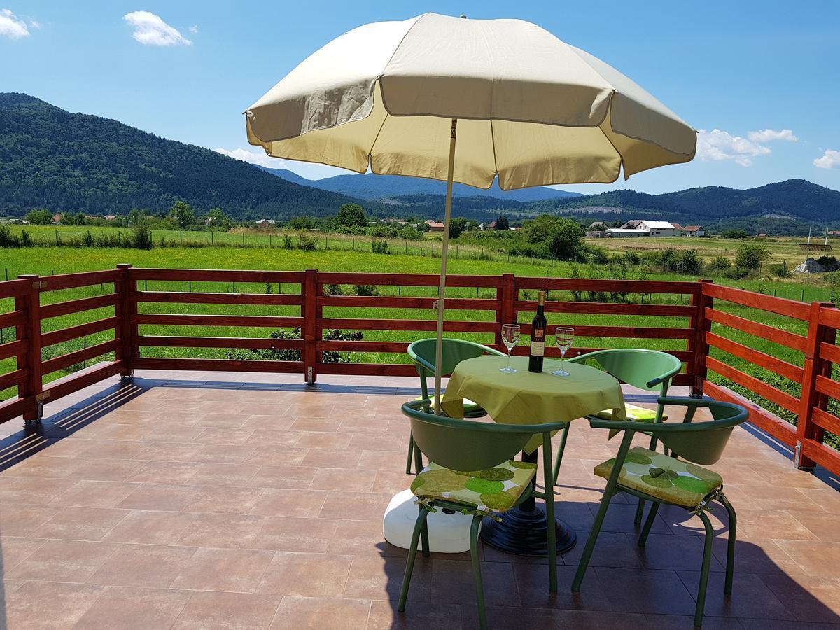 Apartman Miramare Otočac Exteriör bild