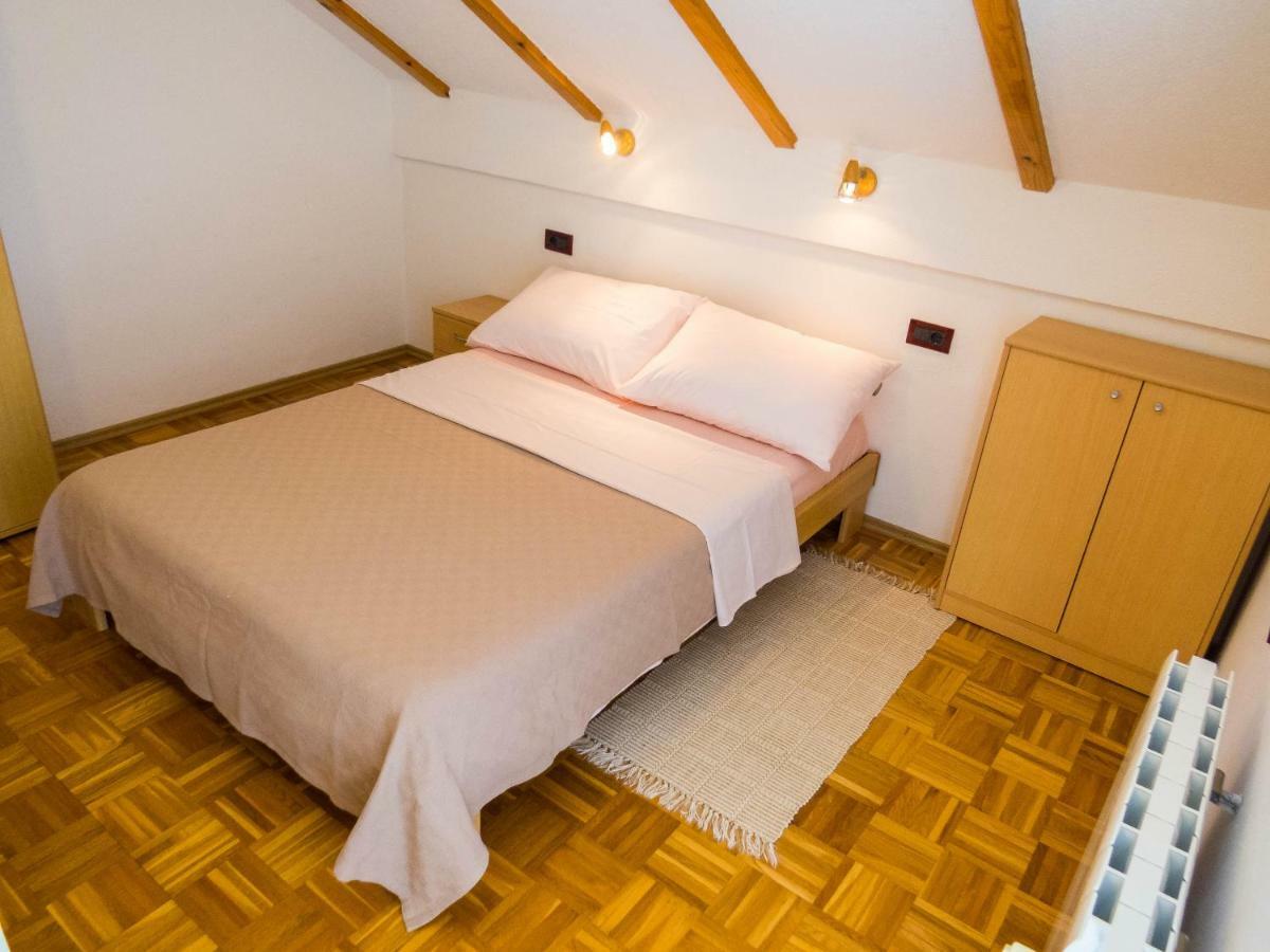 Apartman Miramare Otočac Exteriör bild