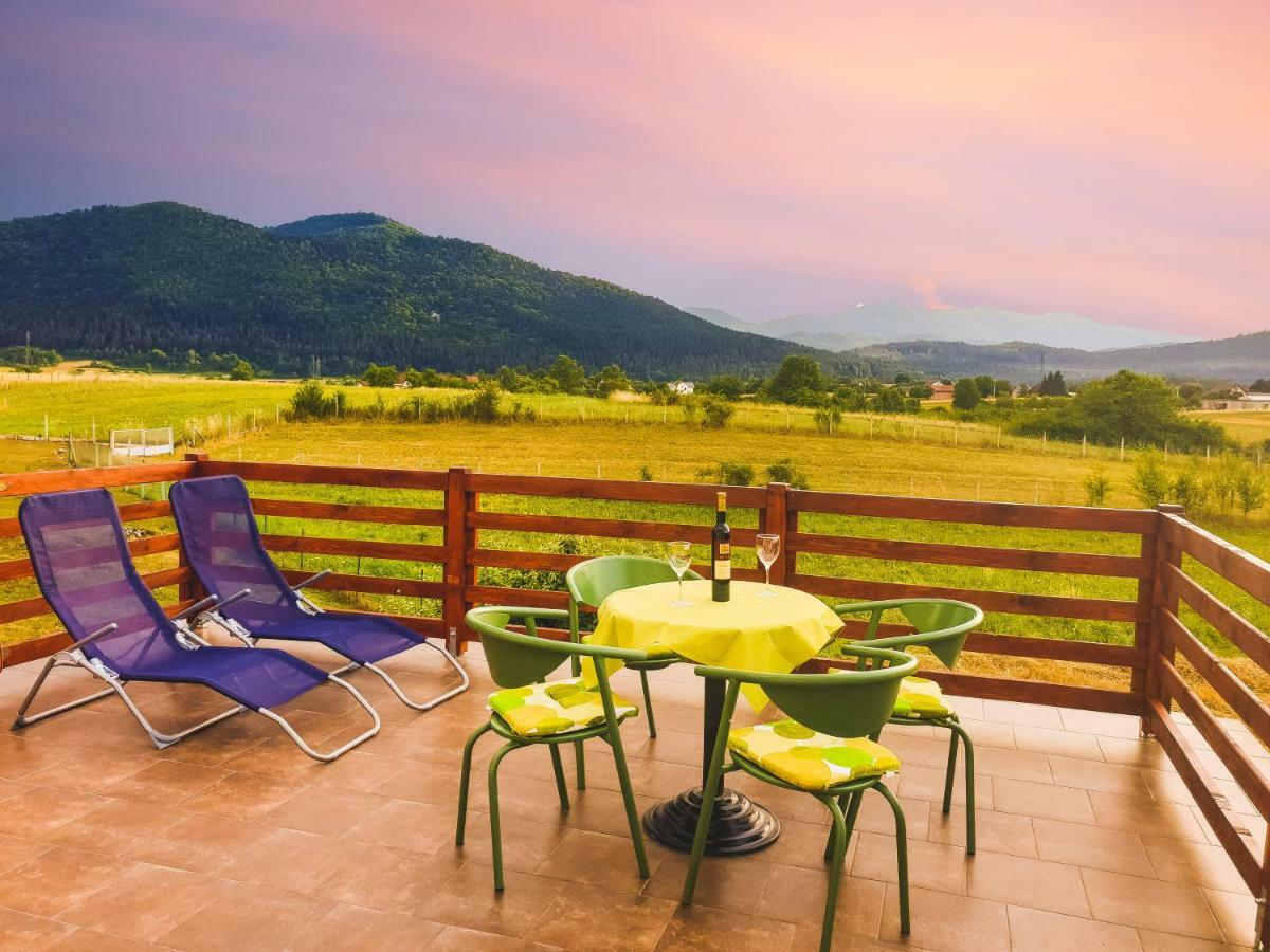 Apartman Miramare Otočac Exteriör bild